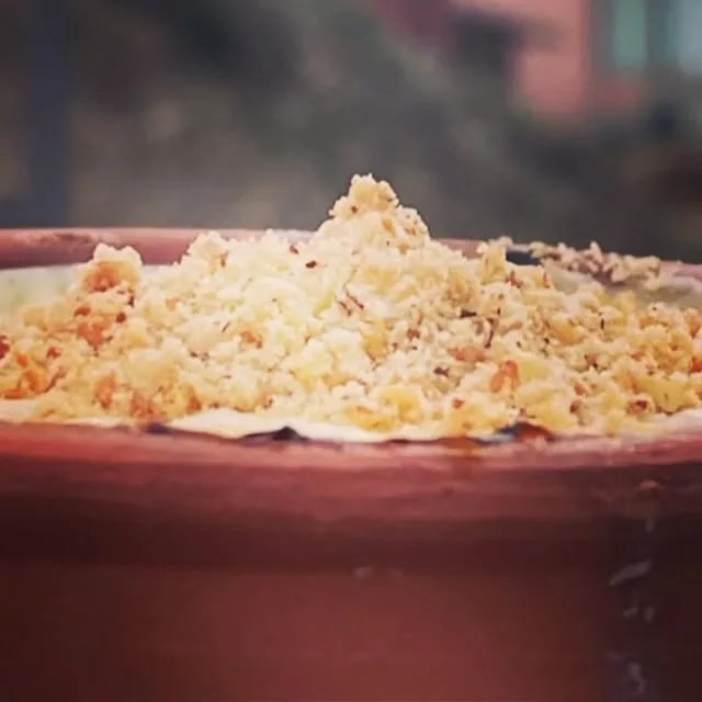 Crushed hazelnut pudding